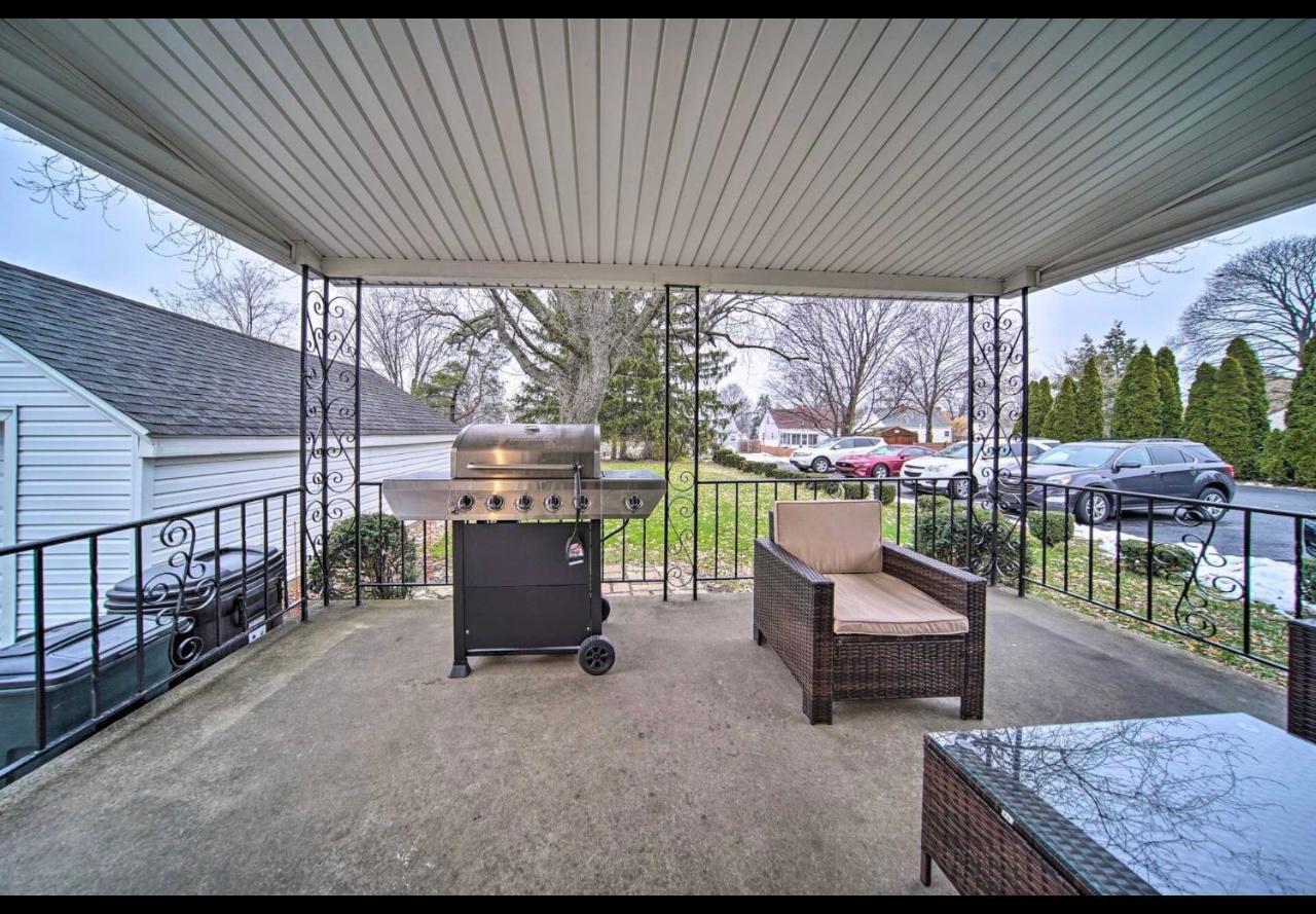 Modern Home • Family Friendly • Grill • Fireplace Erie Dış mekan fotoğraf